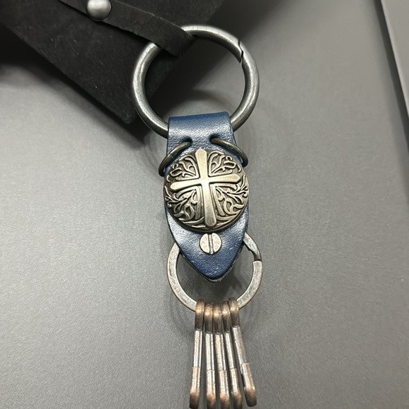 Leather Keychain - Picture 3 of 10